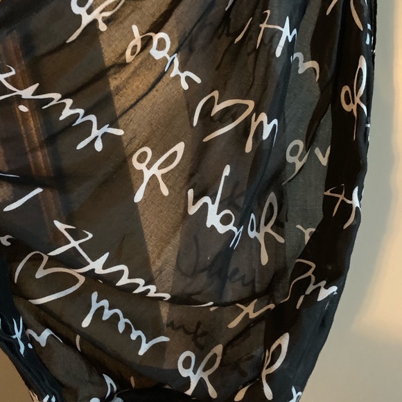 Infinity scarf - Picture 2 of 2